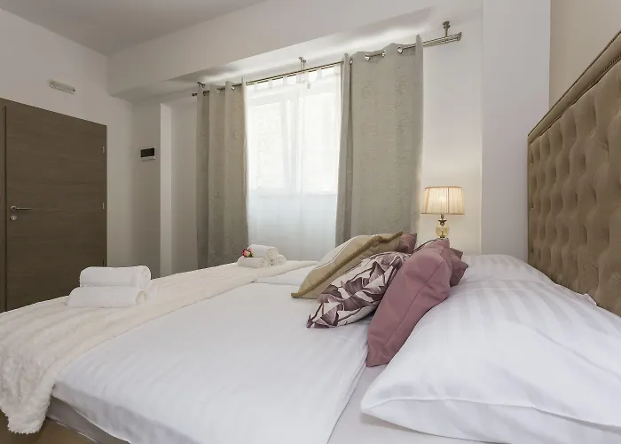 Luxury Saint Jacob