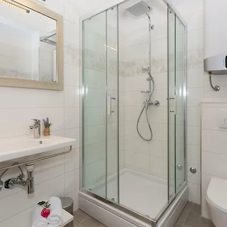 Guest house Luxury Saint Jacob 4*