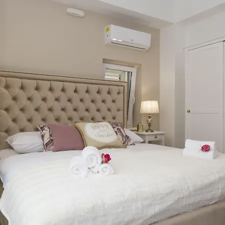 Luxury Saint Jacob 4* Τρογκίρ