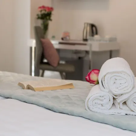 Luxury Saint Jacob Πανσιόν 4*