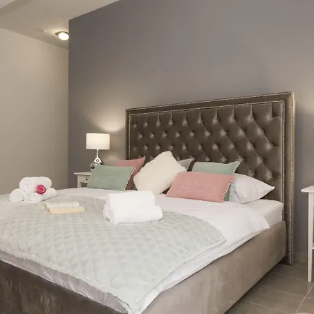 Luxury Saint Jacob Vendégház 4*