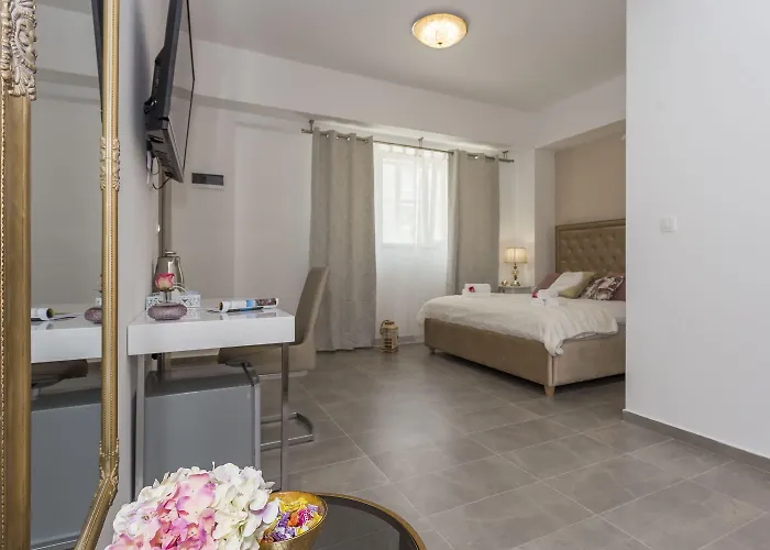 Πανσιόν Luxury Saint Jacob 4*