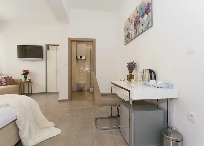 Luxury Saint Jacob 4* Τρογκίρ