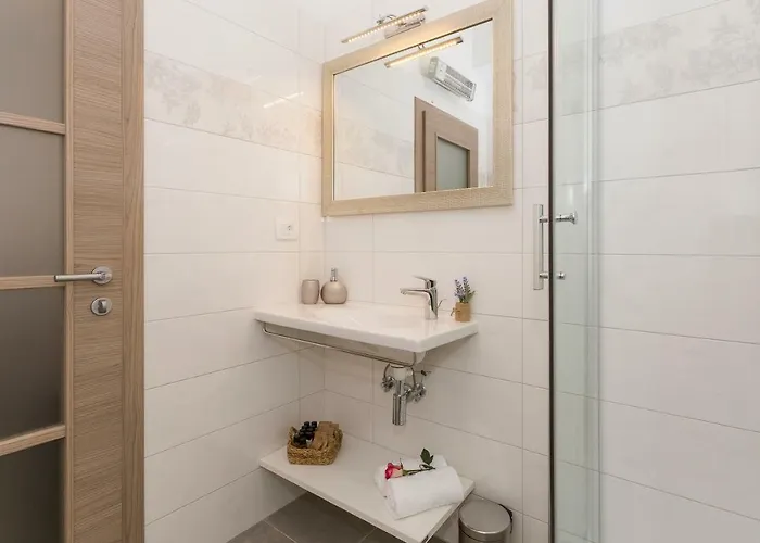 Luxury Saint Jacob Πανσιόν Τρογκίρ